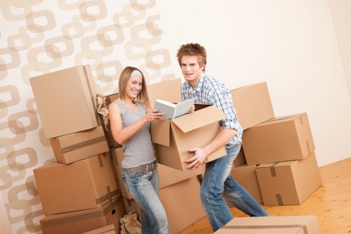 Local moving truck arranged for Kensington streets and properties